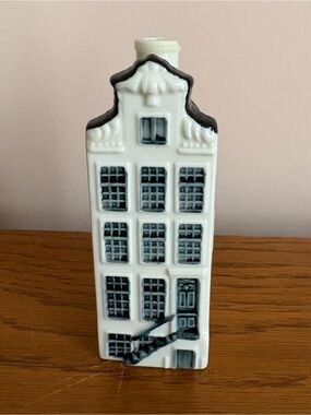 KLM Bols Delfts Royal Dutch Airlines First Class ceramic house Bottle Empty #46